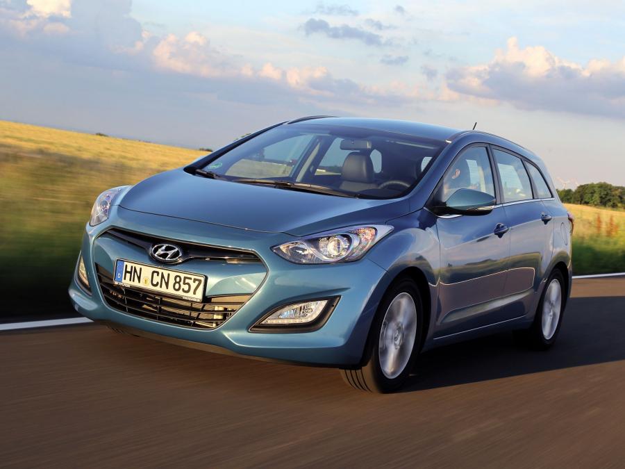  Hyundai i30 Wagon 2012 года  (фото 9 из 19)